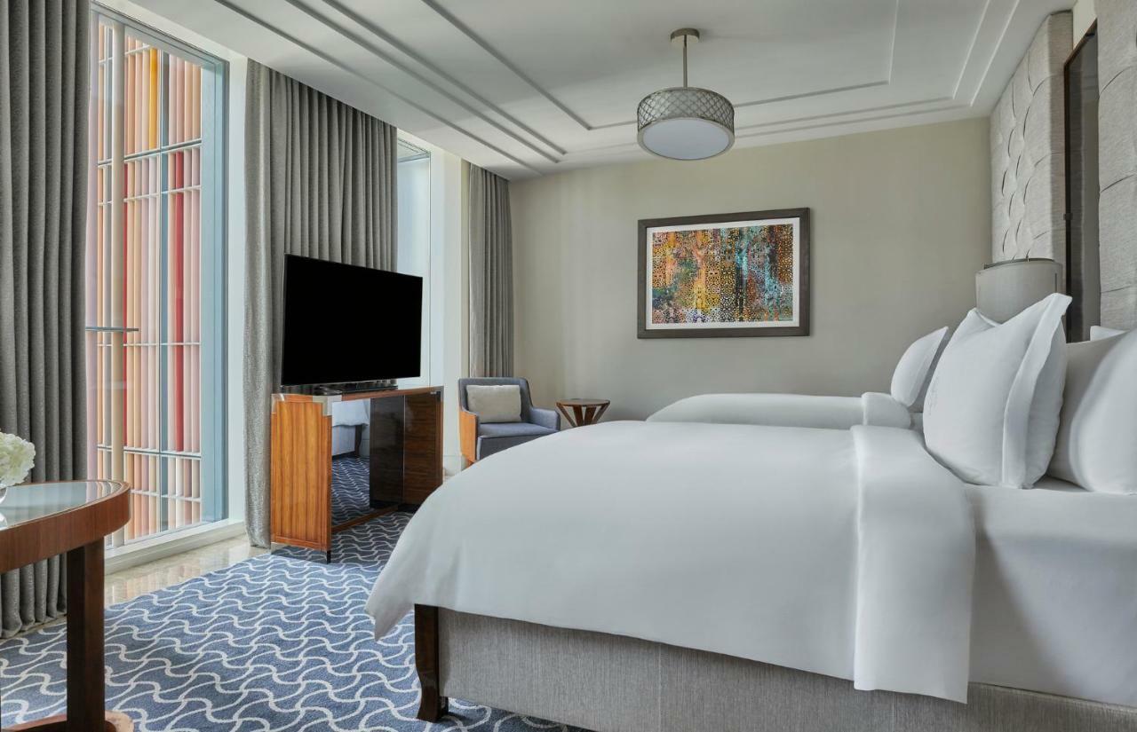 Hotel Four Seasons At Al Maryah Island 5*