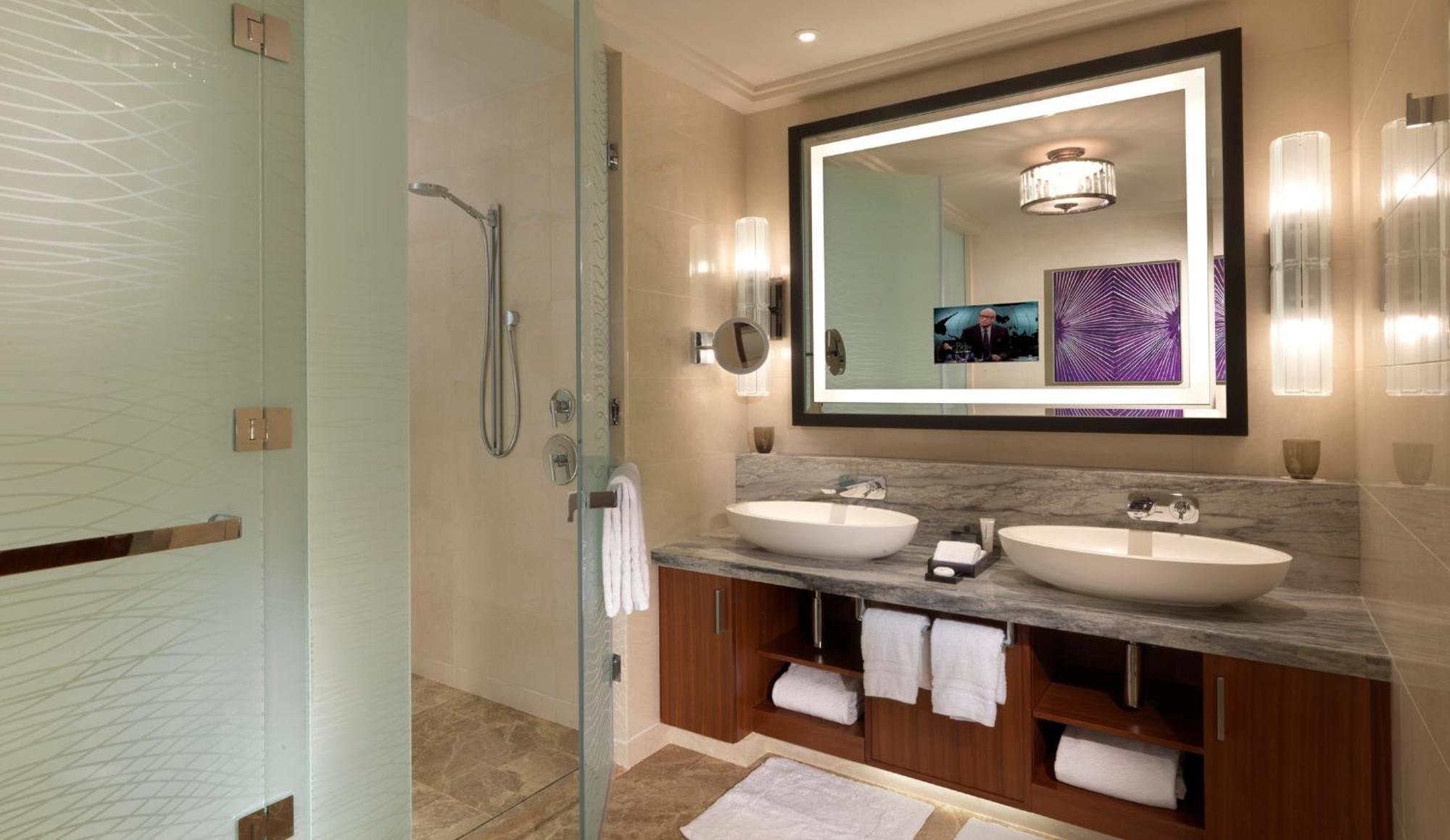 Four Seasons At Al Maryah Island Hotel 5*